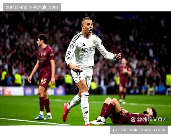 皇家马德里逆转曼城晋级四强,安切洛蒂战术调整成关键。 皇家马德里逆转曼城晋级四强,安切洛蒂战术调整成关键。